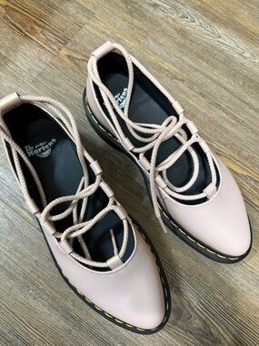 Dr. Martens Women's Elphie II